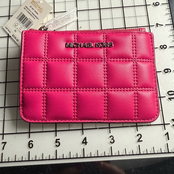 Michael Kors Pink Quilted Wallet Card Holder - Picture 1 of 10